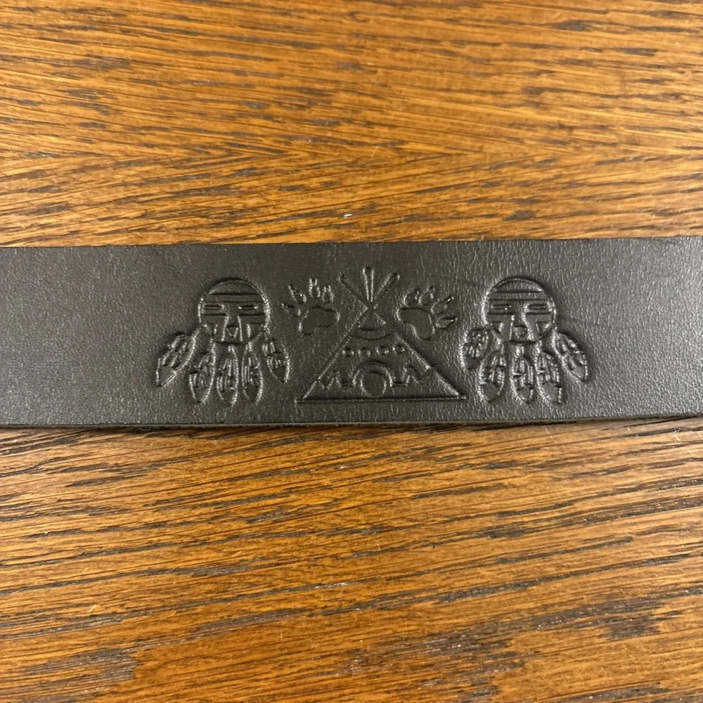 NEW *Flaw* Native American Embossed Leather Wood Beaded Belt Brass Buckle Sz 48